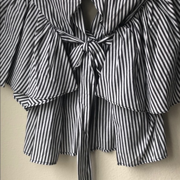 NWT Boohoo Super Cute Tie-back Shirt - Picture 6 of 6